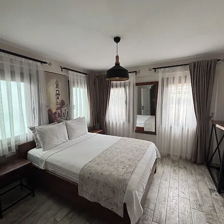 Otel Tenedion *